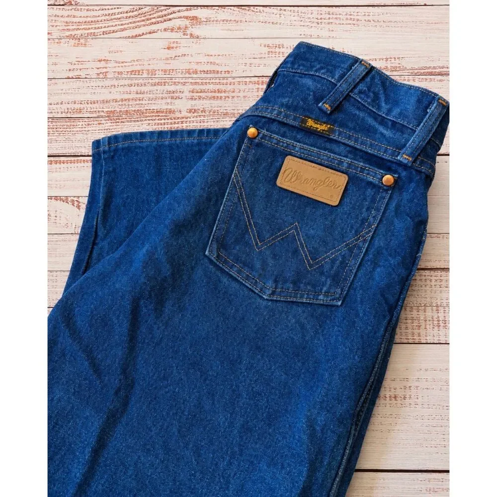 Wrangler Classic Straight Leg Jeans, Dark Wash Western Denim